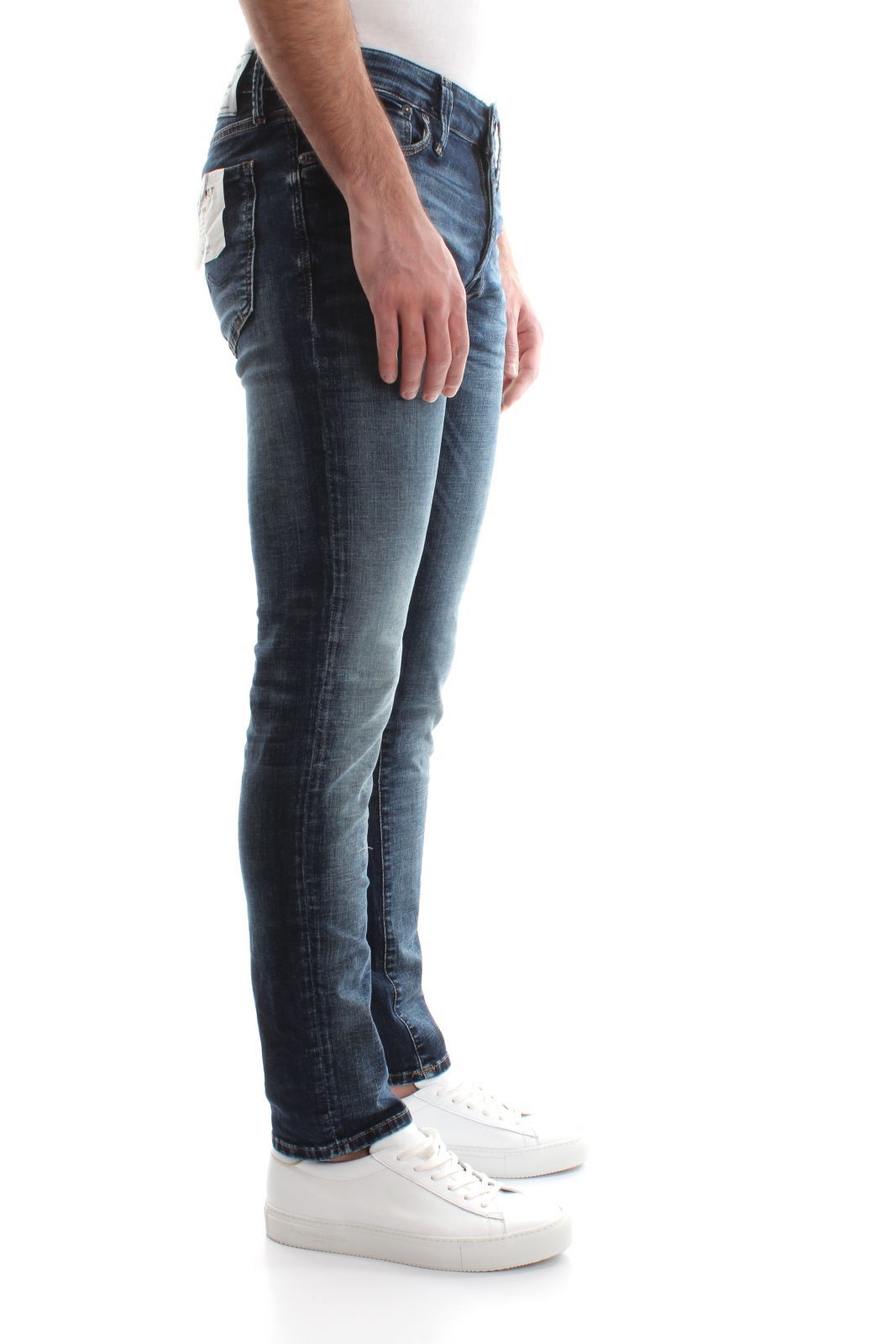 TNT Jeanswear Research