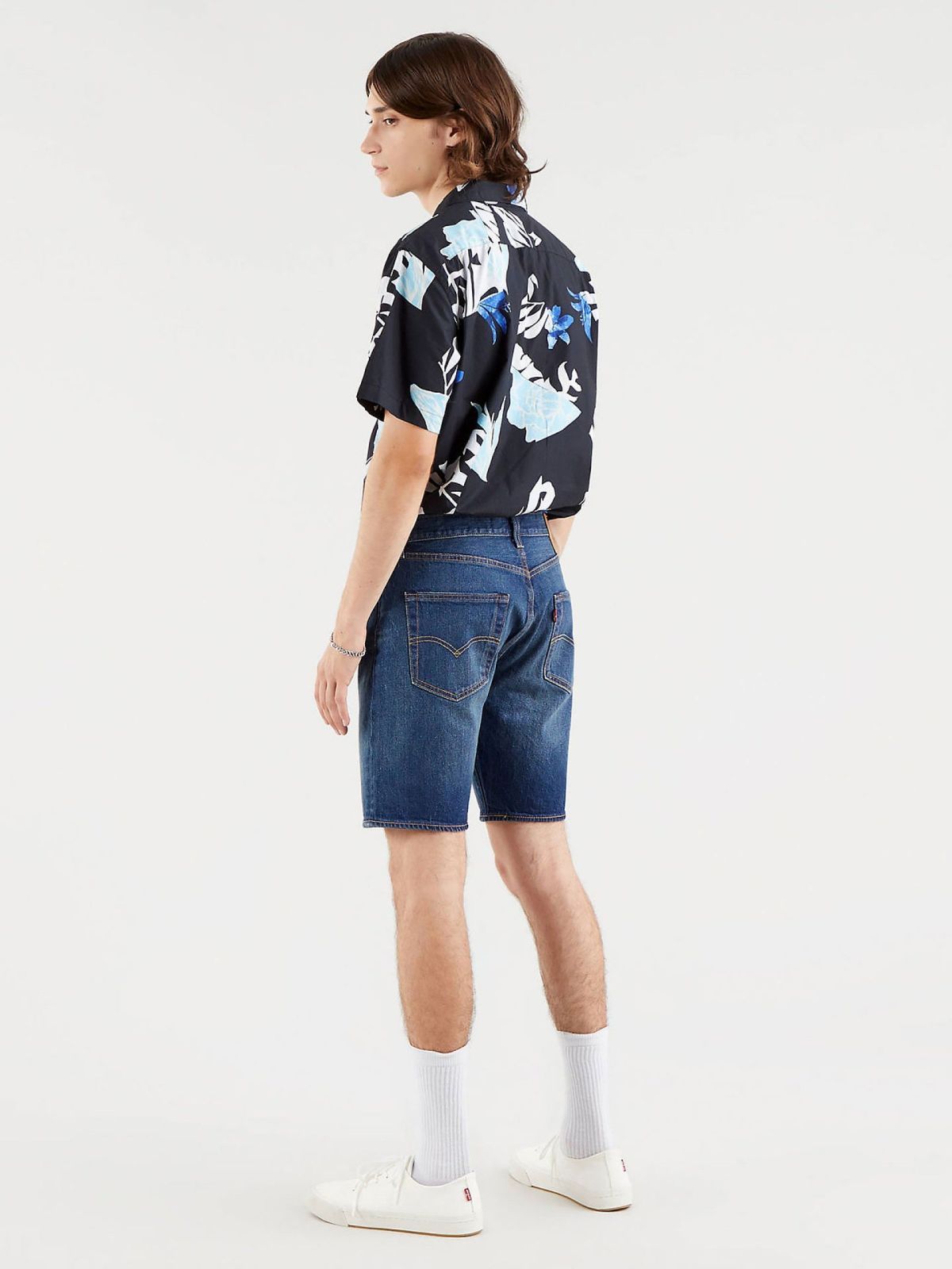 TNT Jeanswear Research